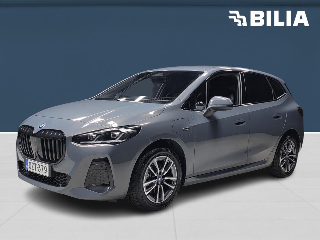 BMW 225 OZT-379
