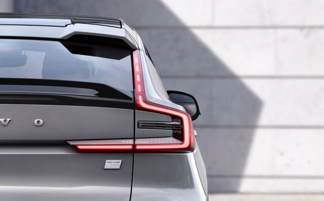 Black Week -etuna Volvo C40 alk. 450 €/kk