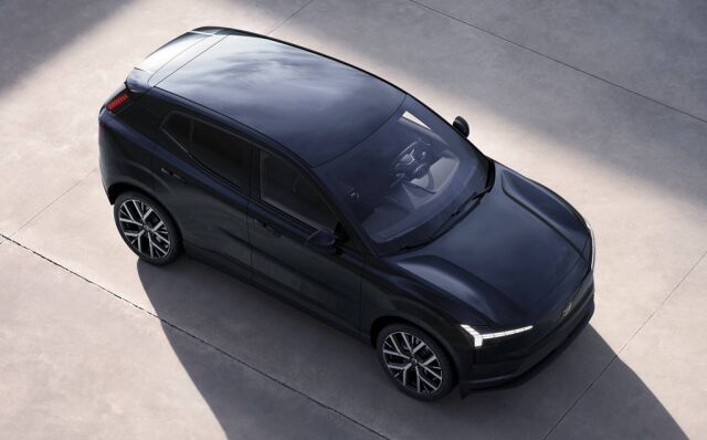 Upea Volvo EX30 Black Edition nyt alkaen 349 €/kk