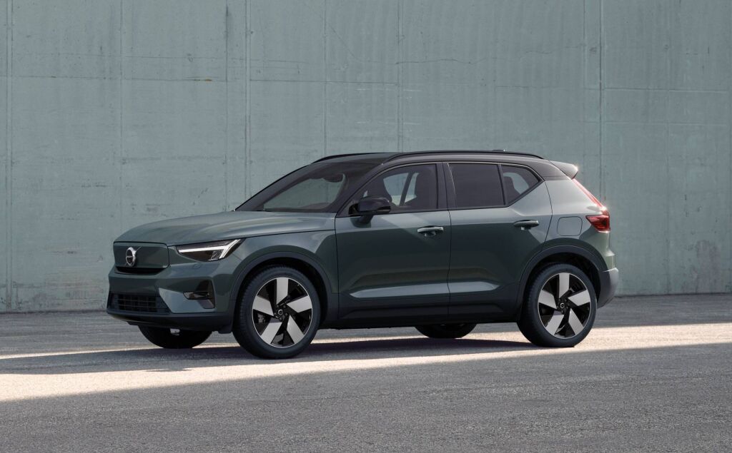 Volvo EX40 ja EC40 nyt neliveto takavedon hinnalla