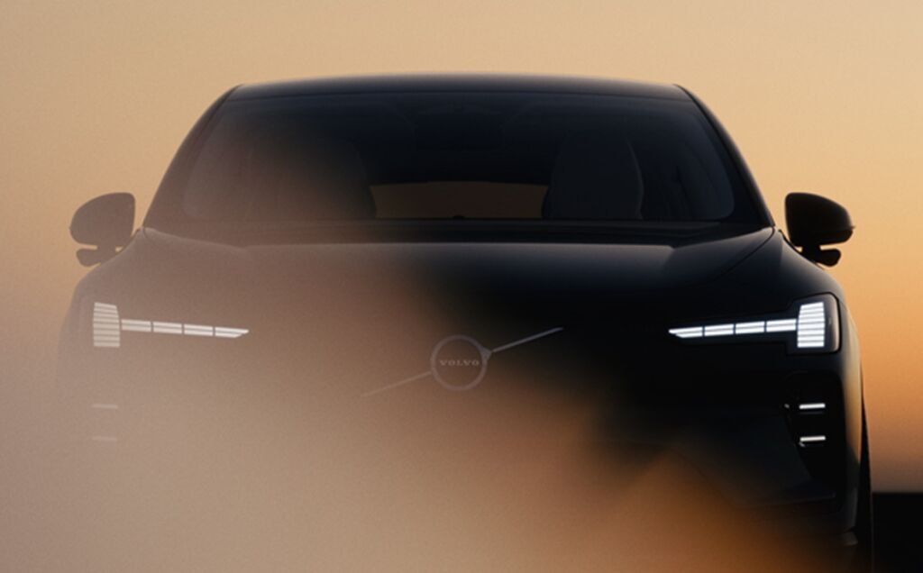 Uusi Volvo EX60: luokkansa pisin jopa 810 kilometrin toimintamatka ja kahvikupin mittainen pikalataus
