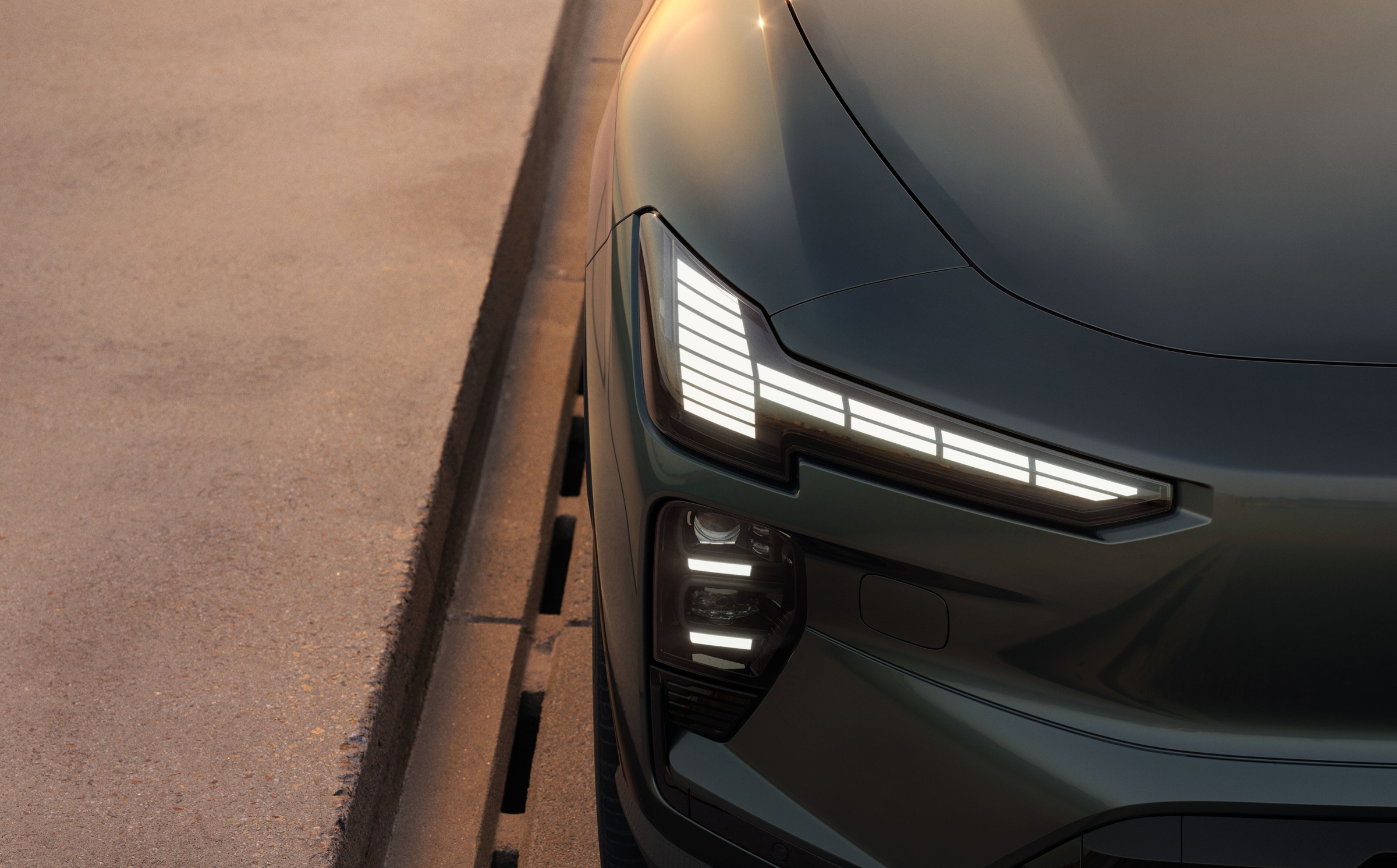 Volvo EX60 keula teaser