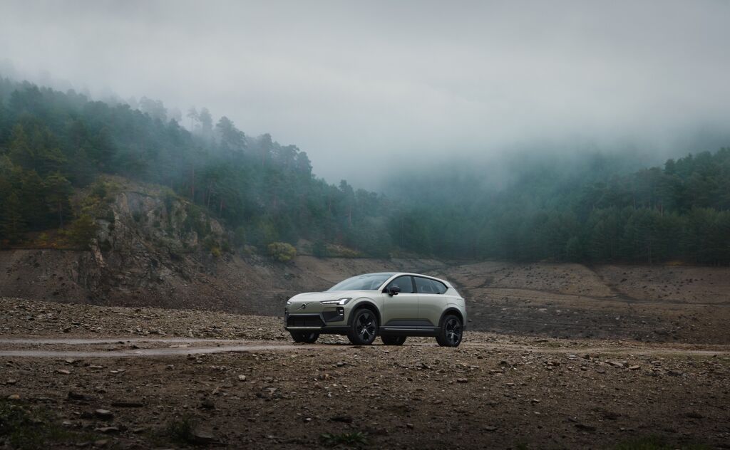 Volvo EX60 Cross Country on suunniteltu tekemään ja näkemään enemmän