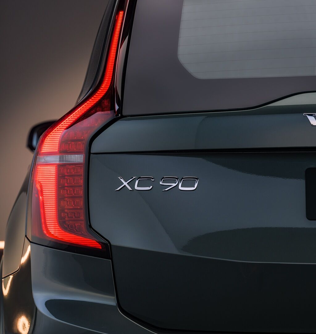 Volvo XC90 takavalo