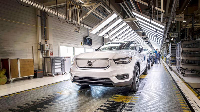 Volvo Cars kolminkertaistaa sähköautojen tuotantokapasiteetin Gentin tehtaalla