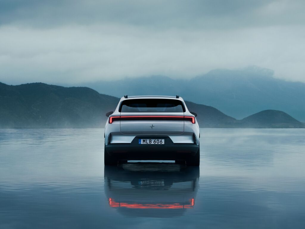 Polestar 4 SUV saapuu Helsinkiin!
