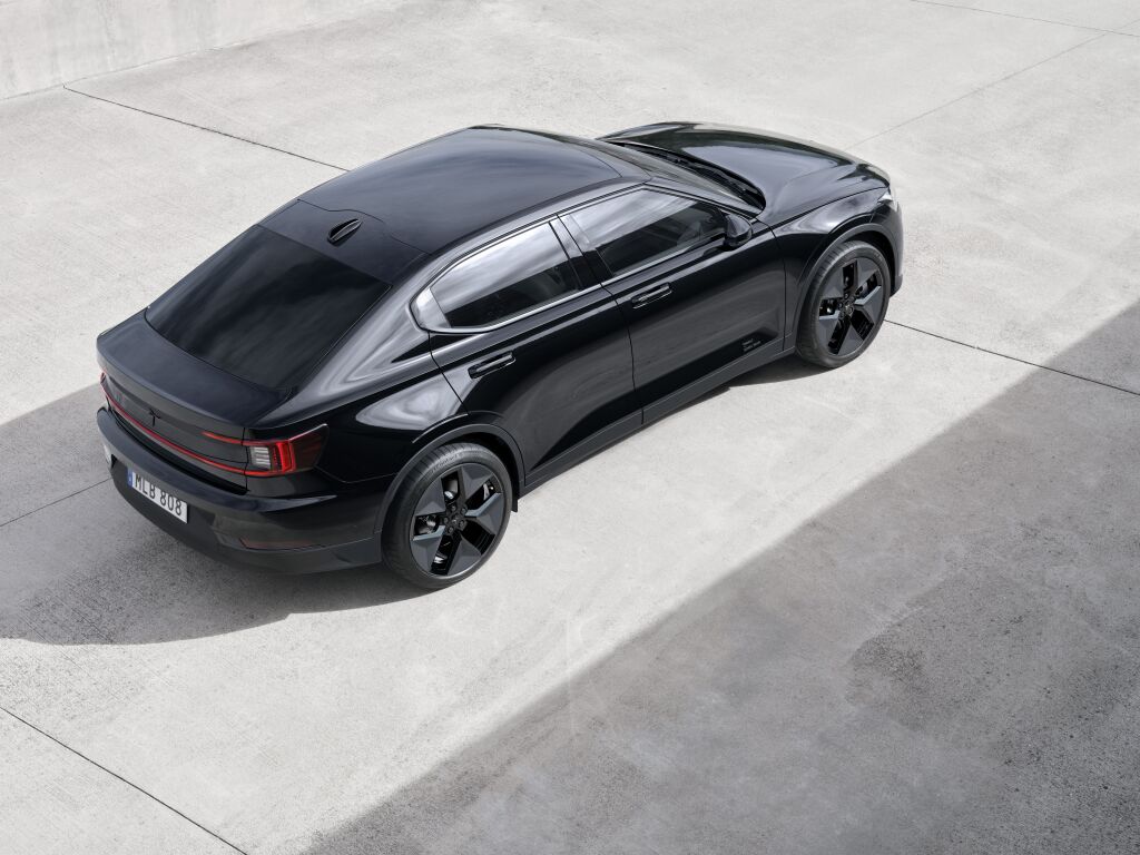 Polestar 2 takaa