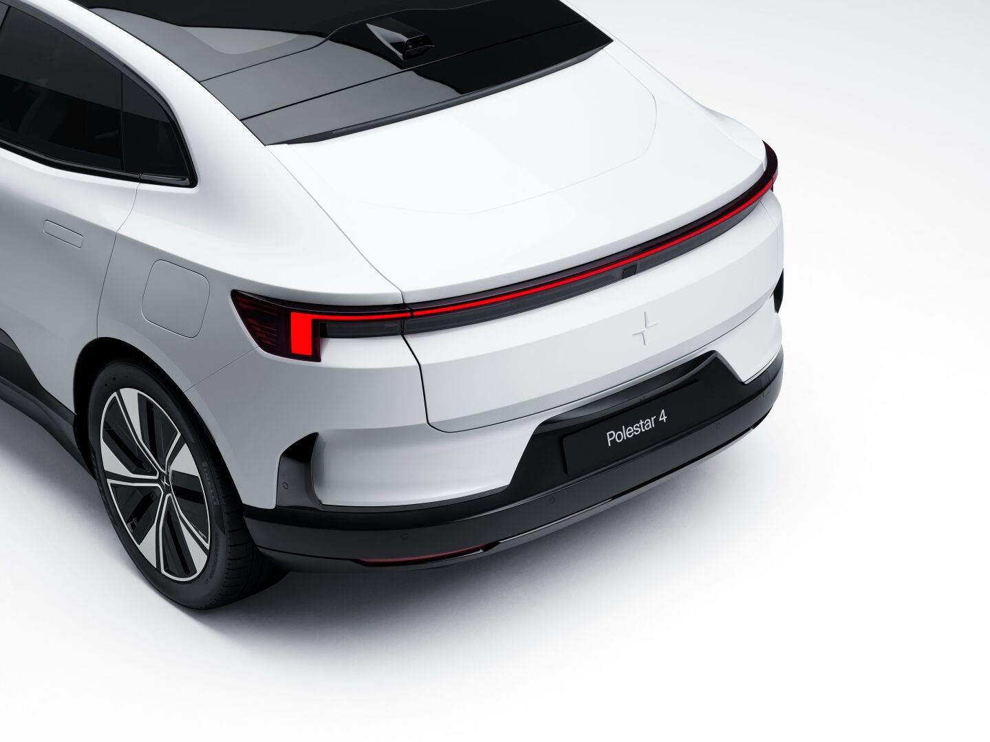 Täyssähköinen Polestar 4